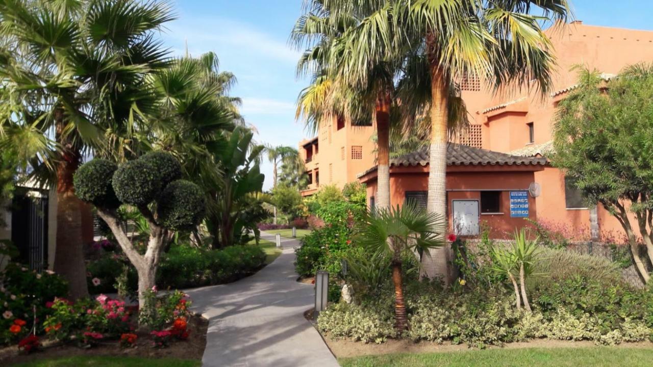 El Patio Dona Julia Lägenhet Casares Exteriör bild
