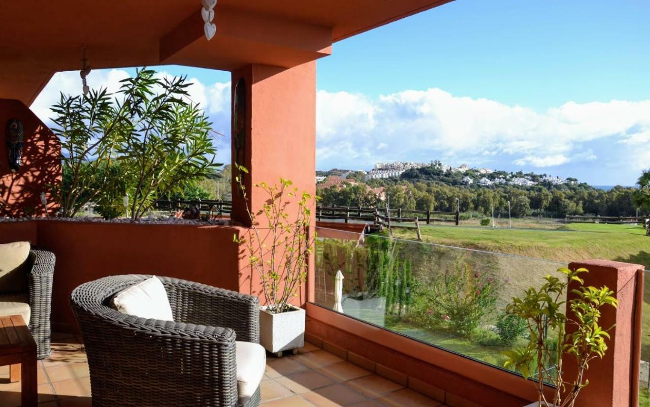 El Patio Dona Julia Lägenhet Casares Exteriör bild