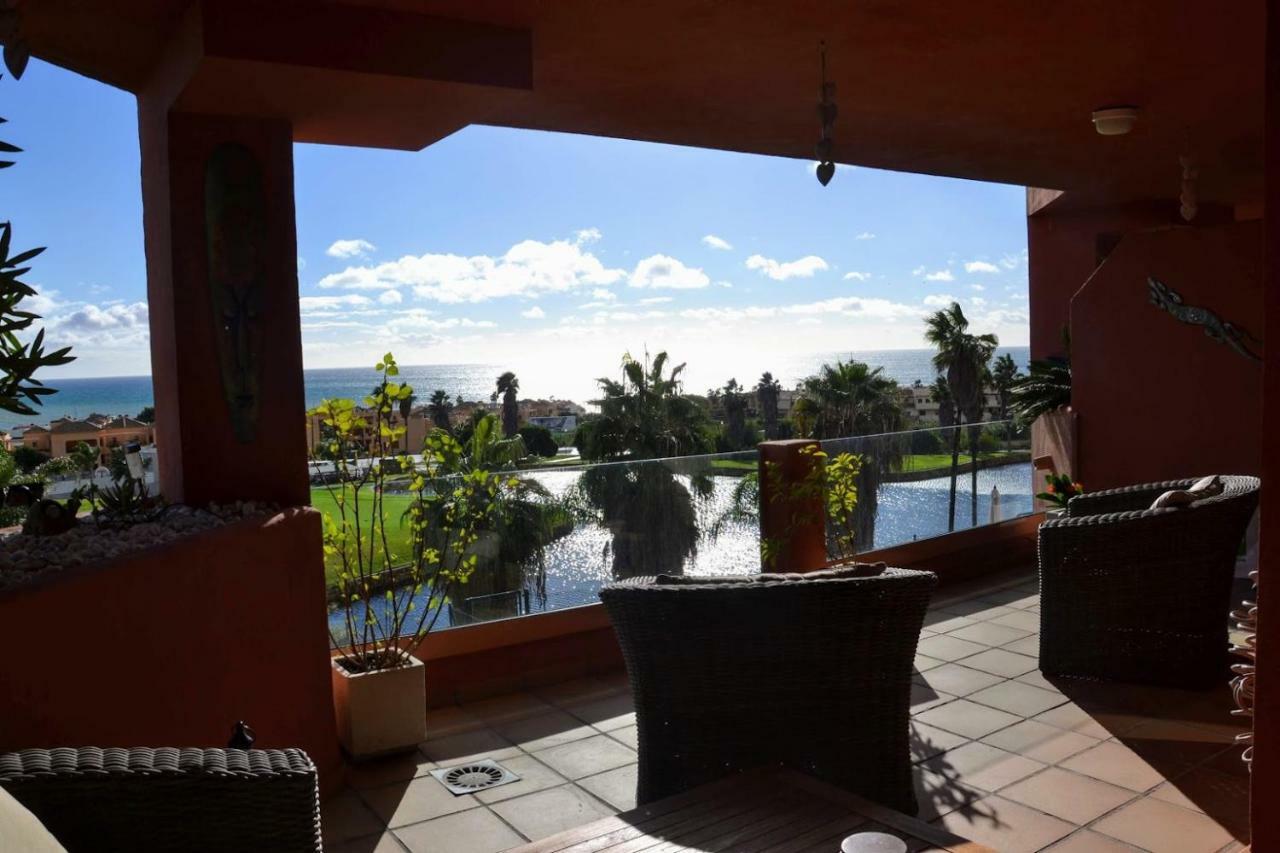 El Patio Dona Julia Lägenhet Casares Exteriör bild